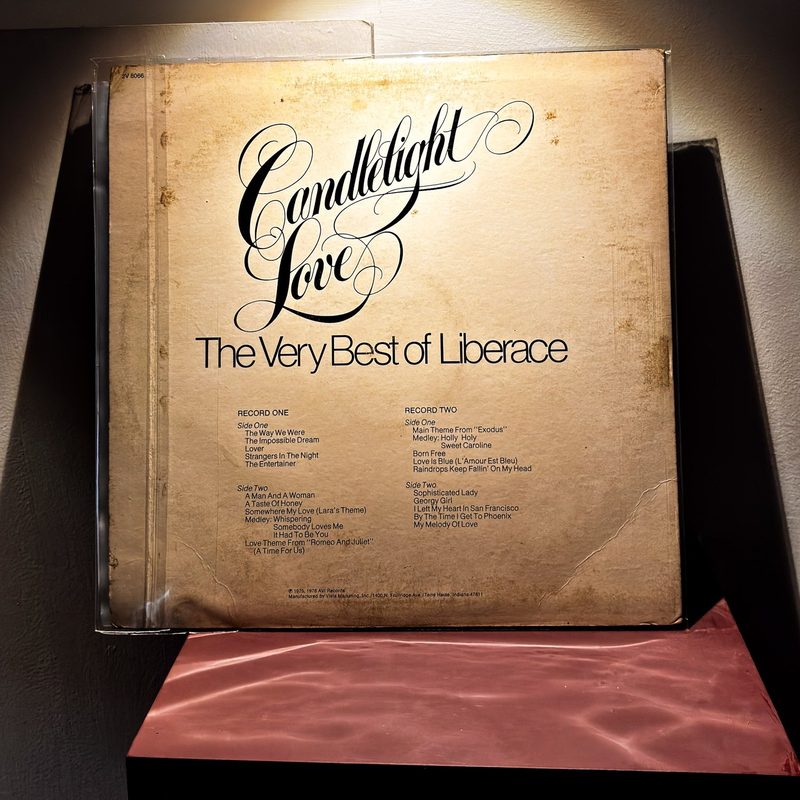 Liberace — Candlelight Love: The Very Best of Liberace (Back)