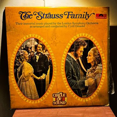 London Symphony Orchestra / Cyril Ornadel — The Strauss Family