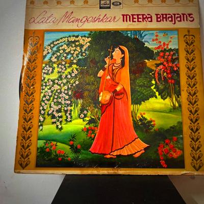 Lata Mangeshkar — Meera Bhajans